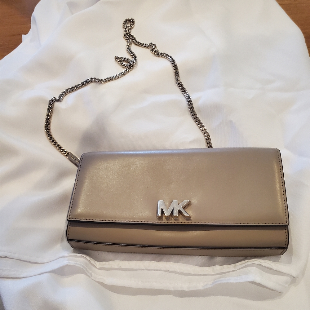 Michael Kors Mott East-West clutch